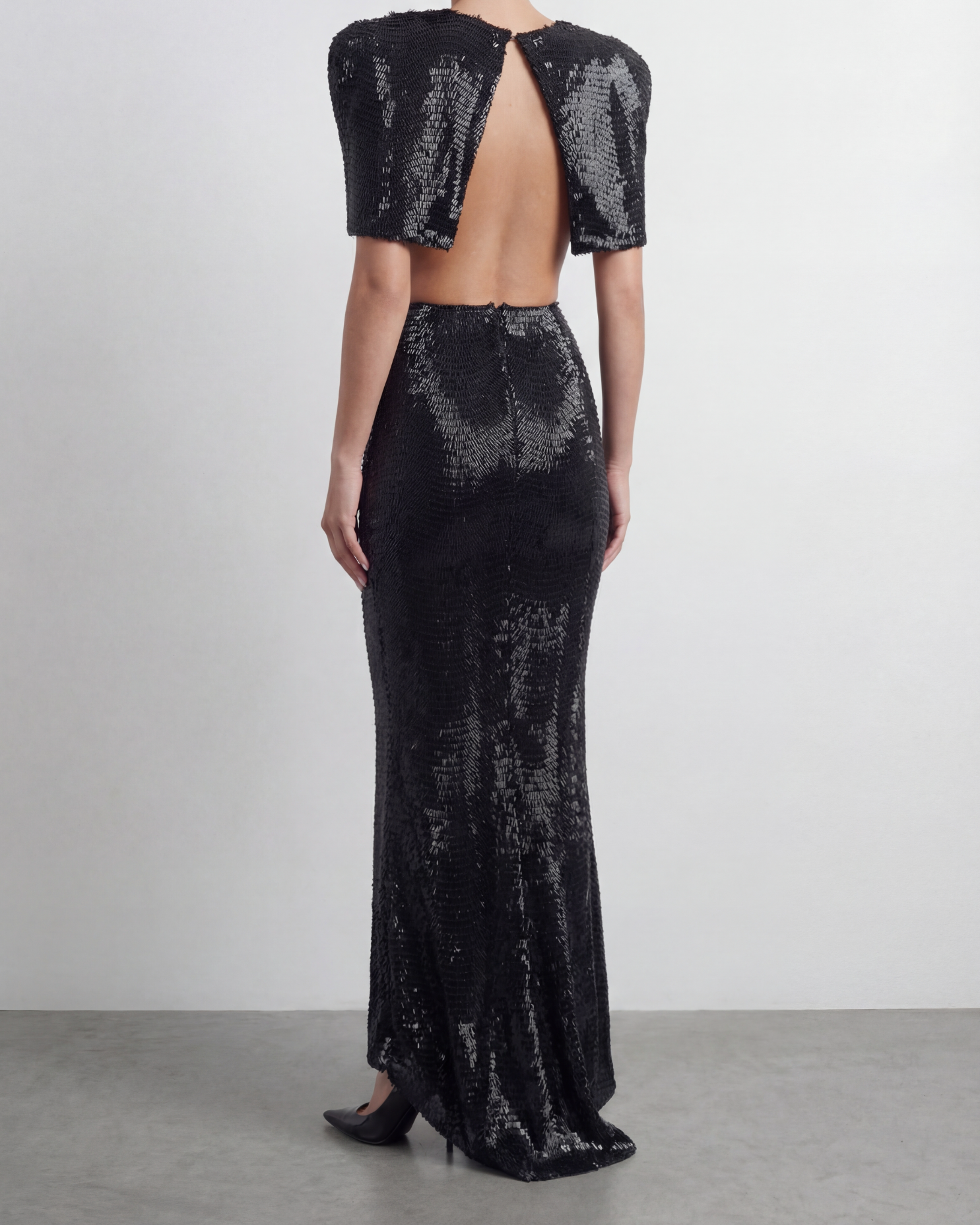 The Statement Cape Top