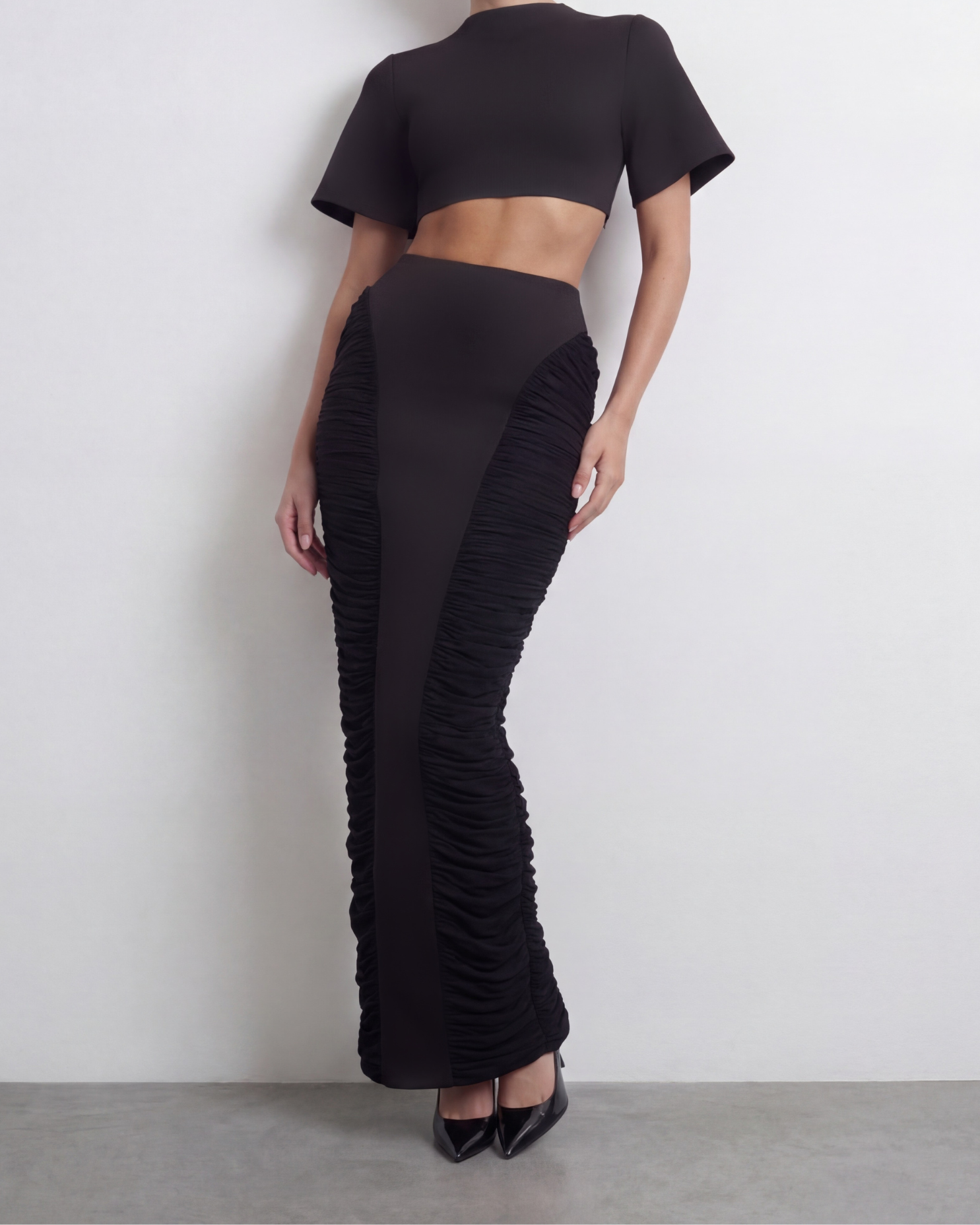 The Sculpt Cropped Tee