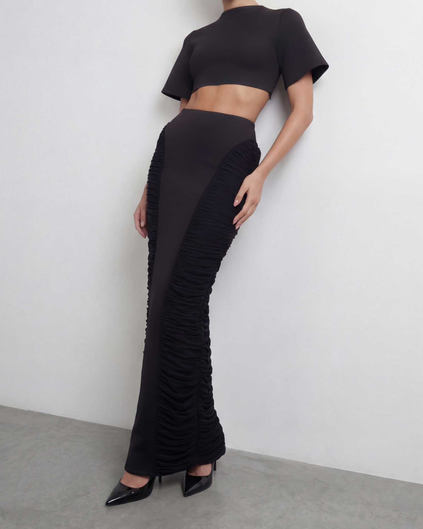 The Sculpt Cropped Tee
