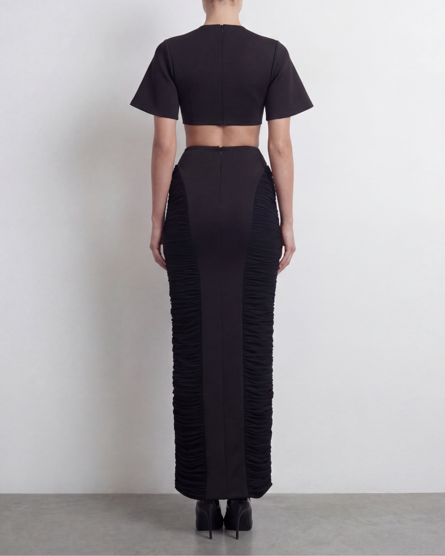 The Sculpt Cropped Tee