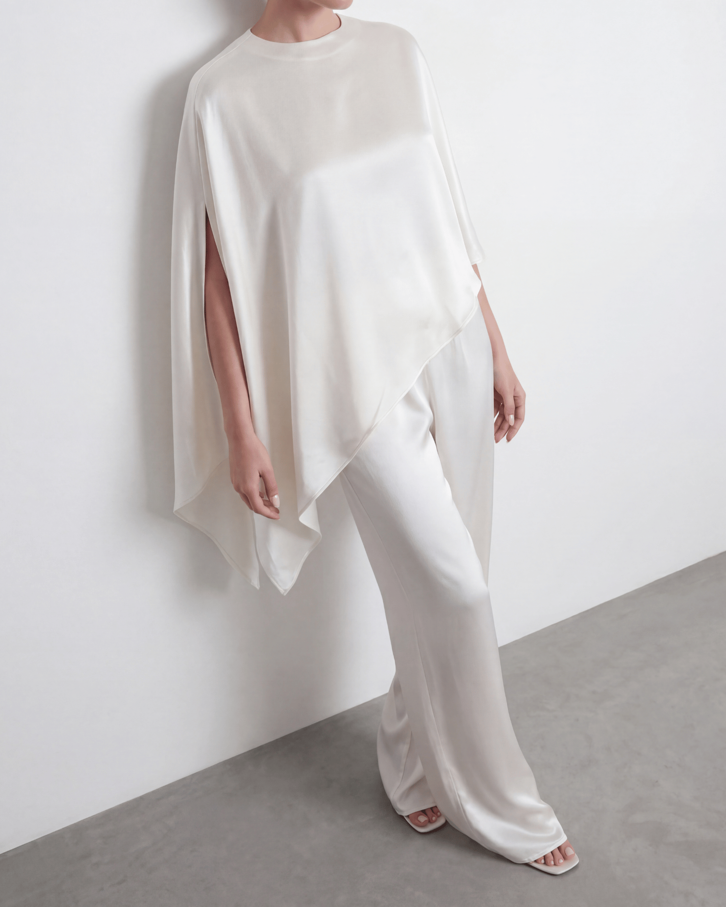 The Asymmetric Cape Top