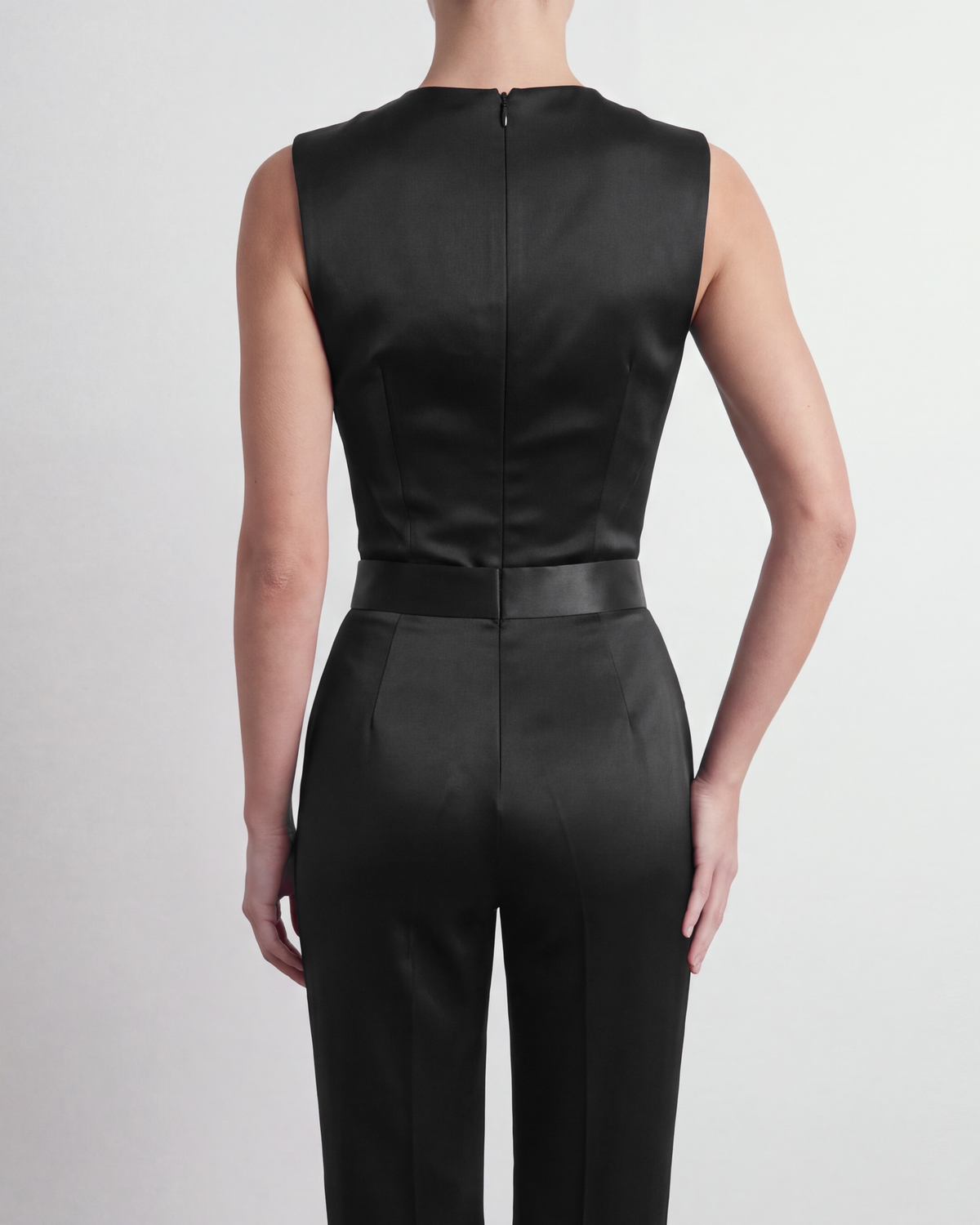 The Structured Scoop Top