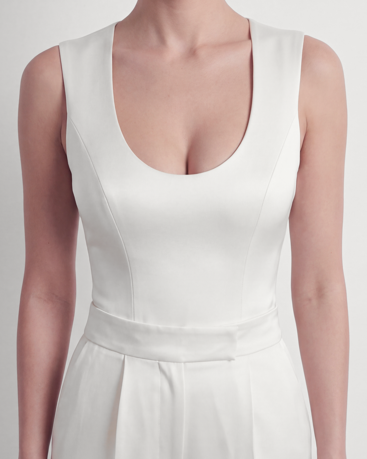 The Structured Scoop Top