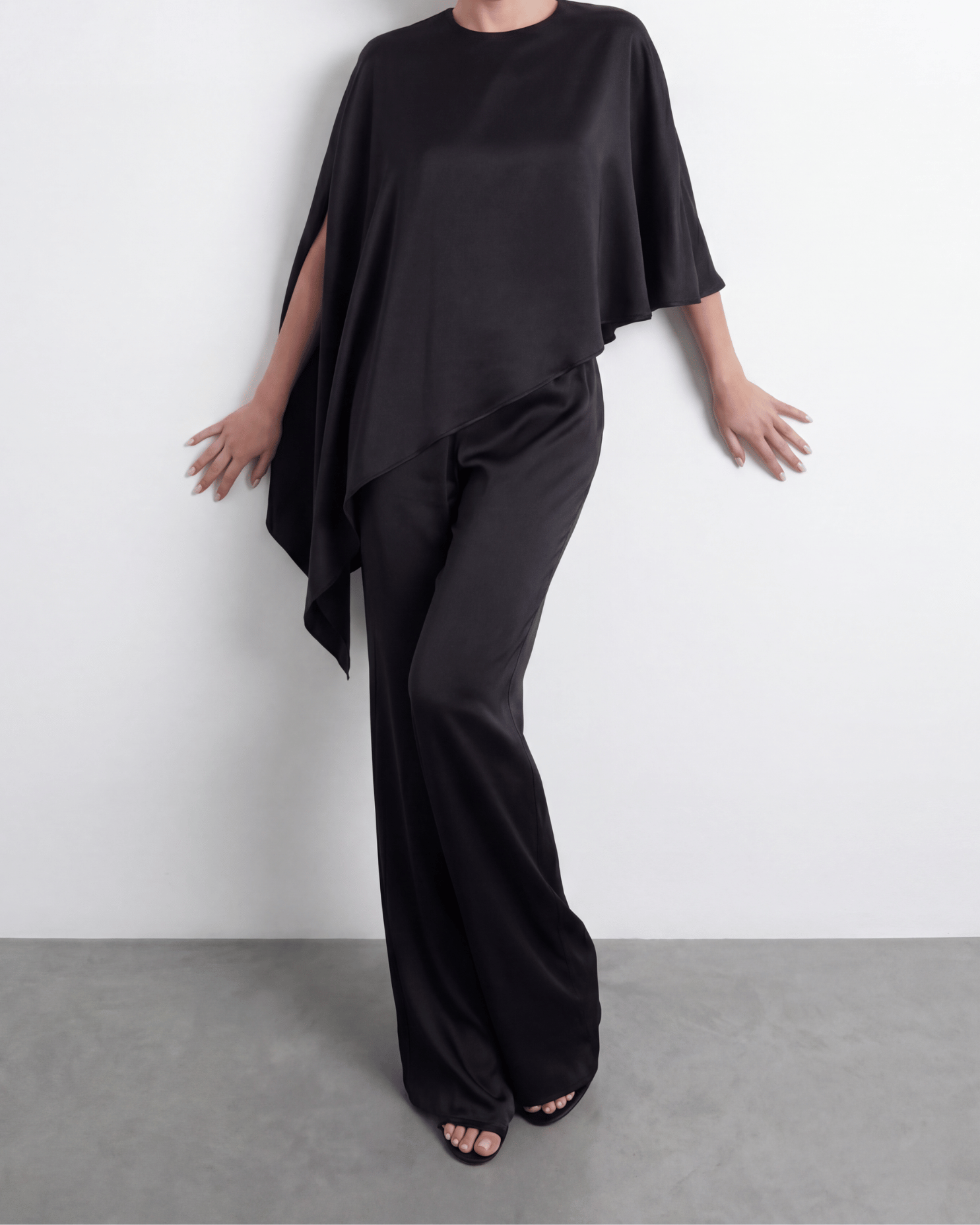 The Asymmetric Cape Top