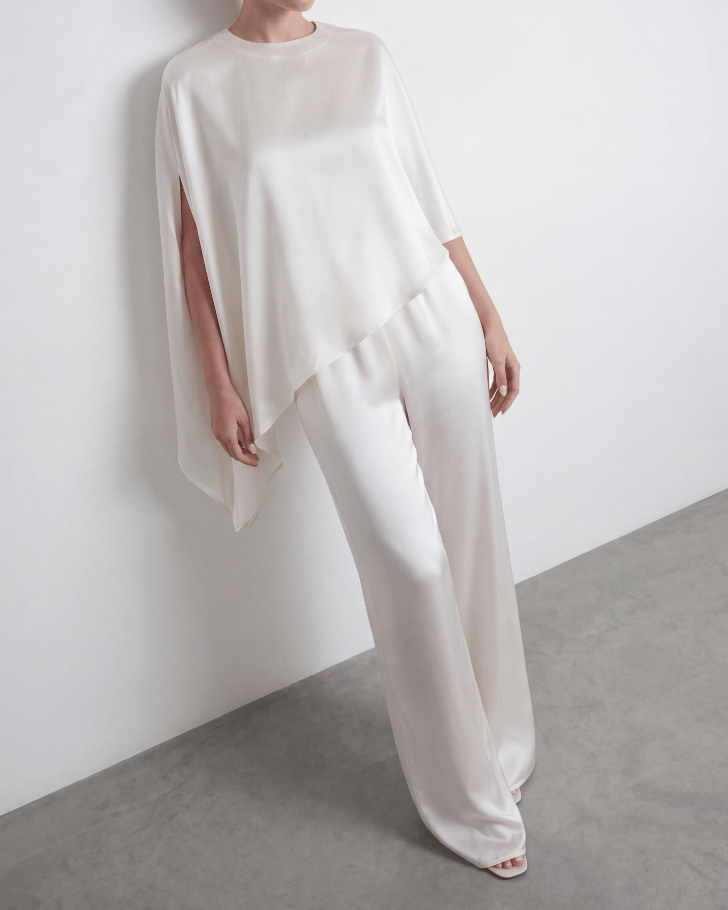 The Asymmetric Cape Top