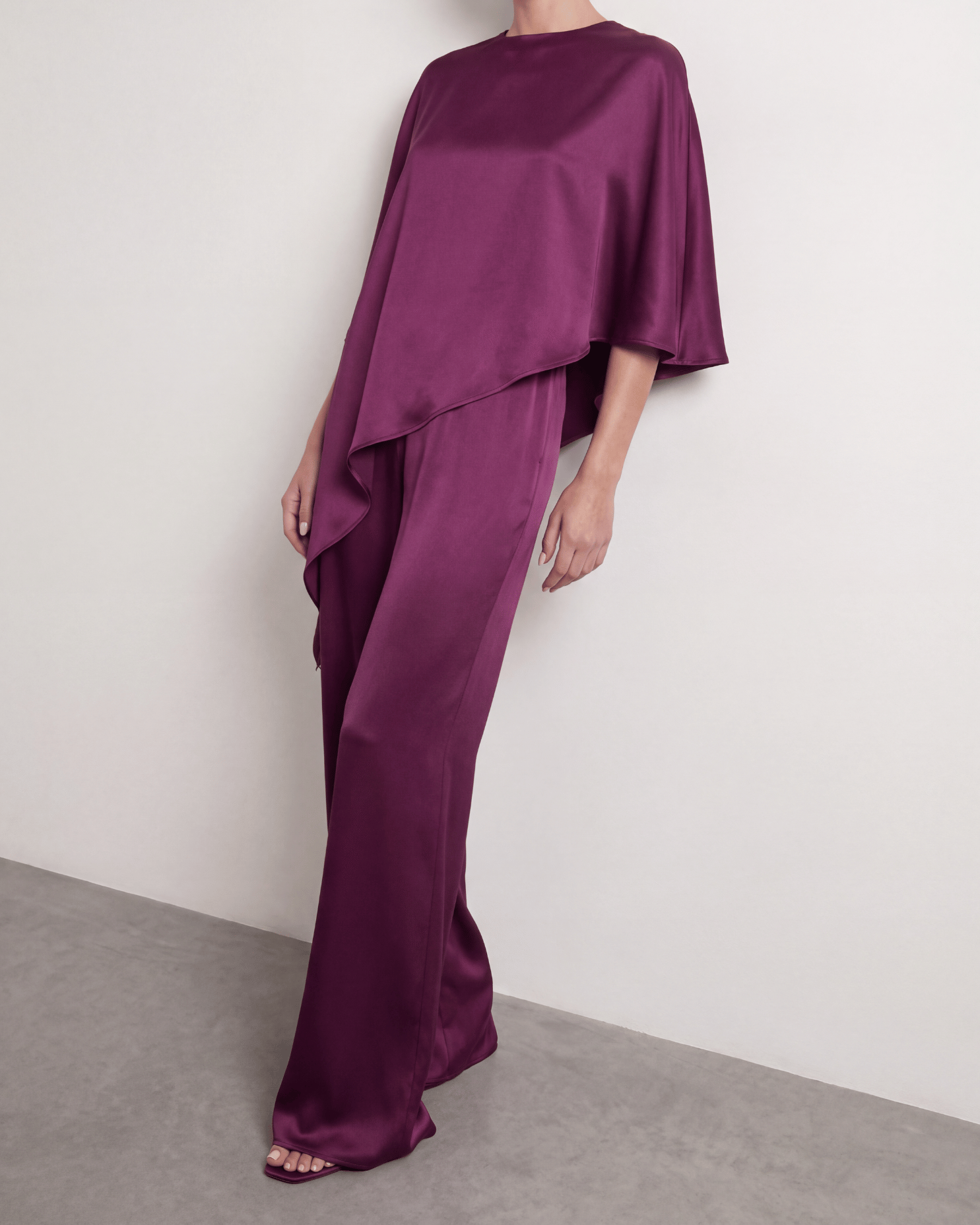 The Asymmetric Cape Top